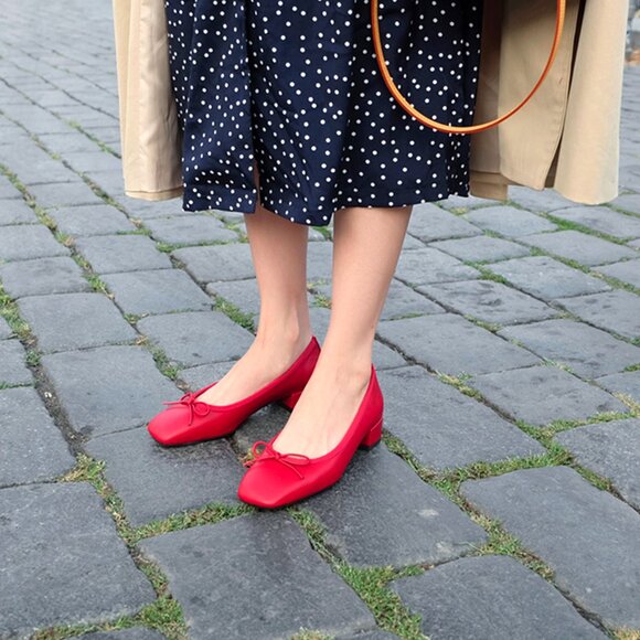 NEW Salines Low Heel shoes - Size 8.5 - Picture 5 of 5